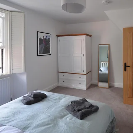 度假居 Cornerstones *